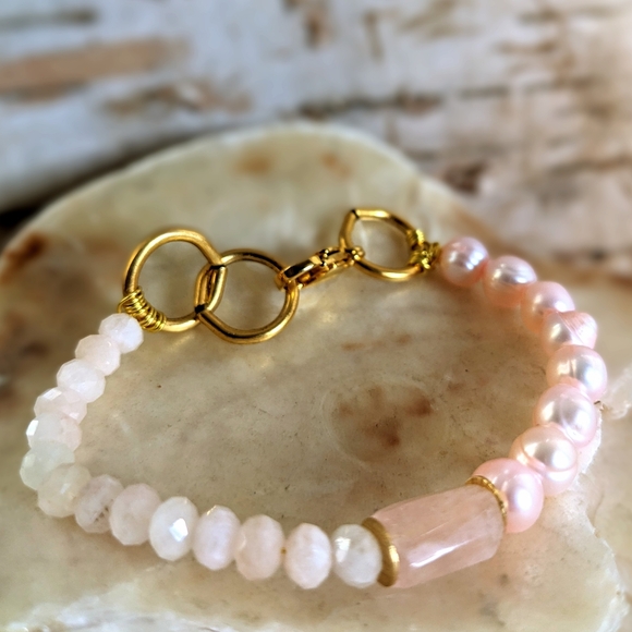 Natural Pink Morganite & Natural Pink Pearls In An Assymetrical Bracelet - Picture 1 of 5